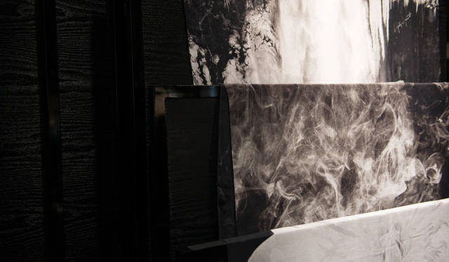 スカーフは2万円～5万3000円