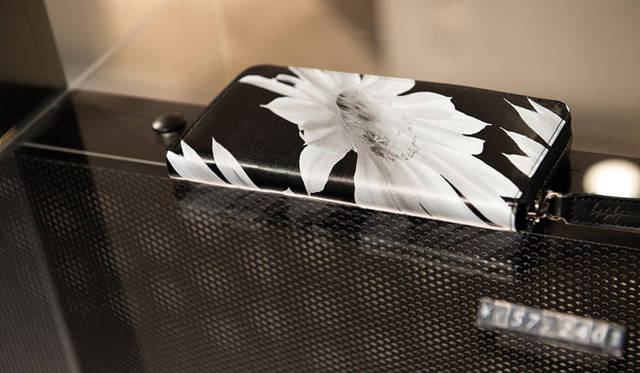 革小物は2万6000円～6万3000円