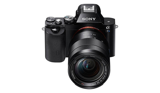 ズームレンズ Vario-Tessar T* FE 24-70mm F4 ZA OSS 装着時