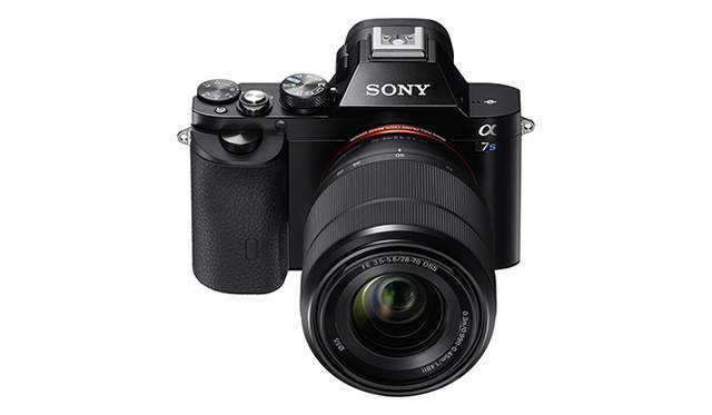 ズームレンズ FE 28-70mm F3.5-5.6 OSS 装着時