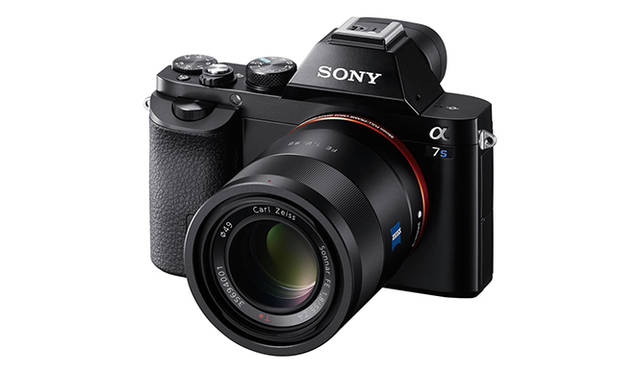 単焦点レンズ Sonnar T* FE 55mm F1.8 ZA 装着時