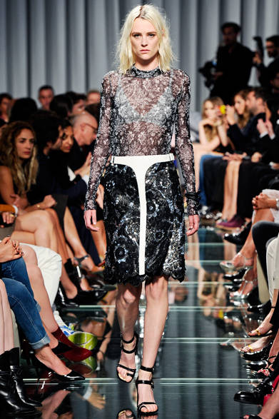 <strong>LOUIS VUITTON