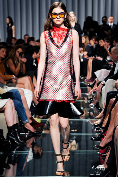 <strong>LOUIS VUITTON