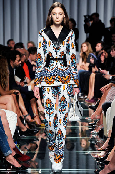 <strong>LOUIS VUITTON