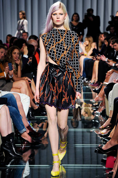 <strong>LOUIS VUITTON