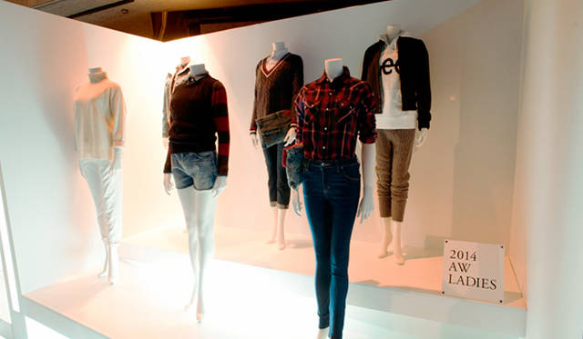 2014-15年秋冬コレクションもあわせて展示
