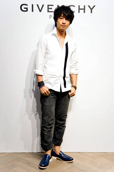 <strong>GIVENCHY BY RICCARDO TISCI｜ジバンシィ表参道店のオープニングパーティ </strong>　斎藤工