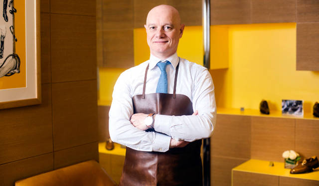 <strong>JOHN LOBB｜ジョンロブ</strong>　ジョンロブ“マスターラストメーカー” フランソワ・マドニーニ氏