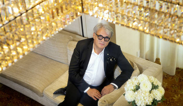 デザイナーのジュゼッペ・ザノッティ氏