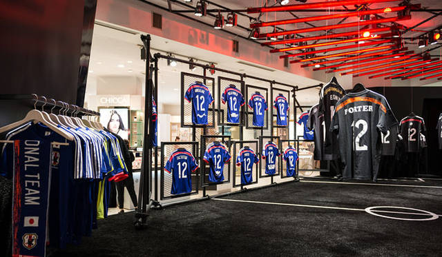 <strong>ISETAN｜伊勢丹</strong>　伊勢丹新宿店本館1階＝ザ・ステージ「adidas enjin collection」特設ブース