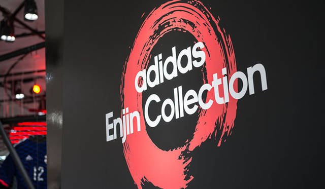 <strong>ISETAN｜伊勢丹</strong>　伊勢丹新宿店本館1階＝ザ・ステージ「adidas enjin collection」特設ブース　※ブルーのTシャツは展示用の見本