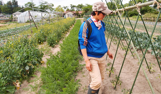 <strong>REPORT｜埼玉県・小川町「霜里農場」</strong>　地域の子どもたちの教育にも関わっている有井佑希さん