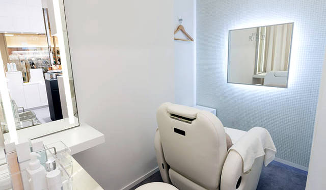 マッサージやパックを受けることができる「コットンルーム」を新設