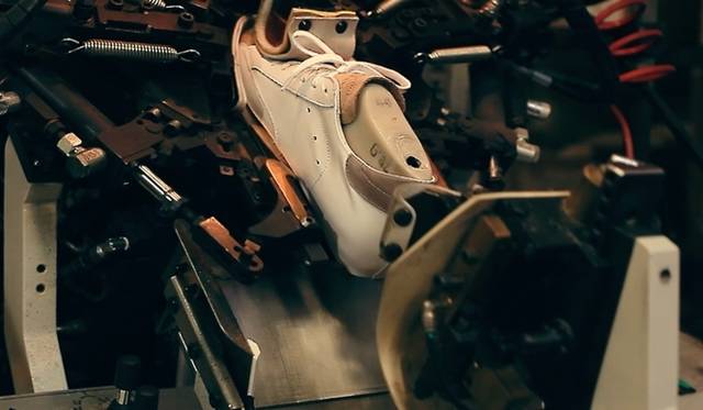 <strong>PHILIPPE MODEL｜伊勢丹新宿店、阪急うめだ本店にて限定ストアオープン</strong>　