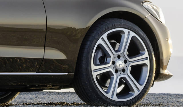 mercedes_benz_c_300_stationwagon_blue_tec_hybrid_20