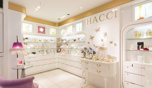 <strong>HACCI｜ハッチ</strong>　HACCI西武池袋本店