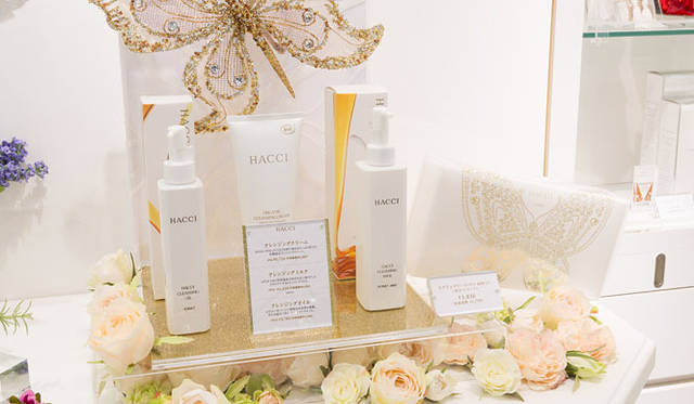 <strong>HACCI｜ハッチ</strong>　HACCI西武池袋本店