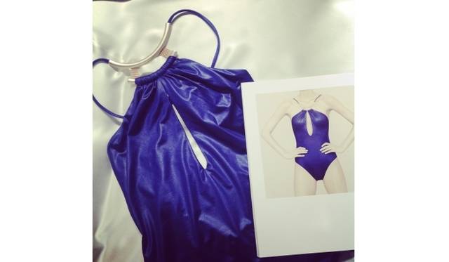 <strong>LA PERLA｜夏到来！ラ ペルラ銀座路面店にてビーチフェア開催</strong>　ワンピース　4万7000円（税抜き）