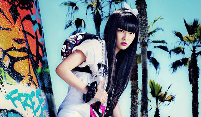 <strong> CUFFZ｜カフス</strong>　モデル秋元 梢を起用した最新ビジュアル