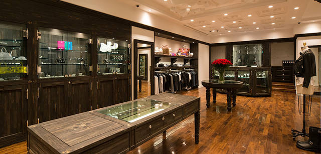 <strong>CHROME HEARTS｜クロムハーツ</strong>　「CHROME HEARTS FUKUOKA（クロムハーツ フクオカ）」1階