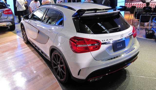 mercedes_benz_gla_016l