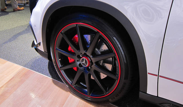 mercedes_benz_gla_017l