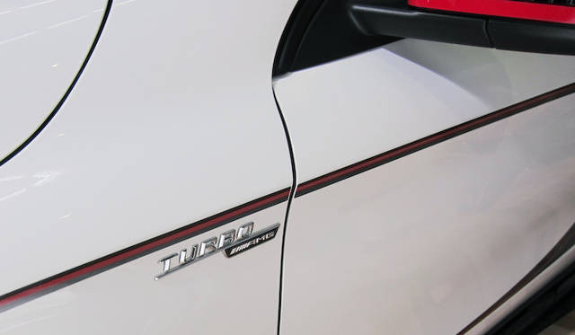 mercedes_benz_gla_018l