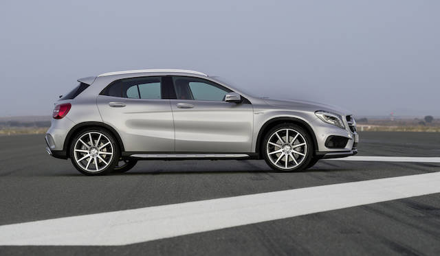 mercedes_benz_gla_45_amg_01