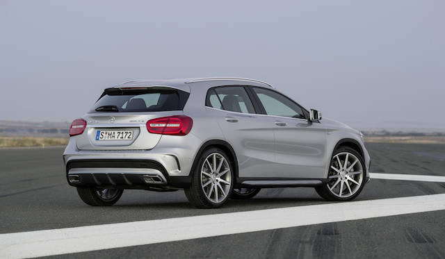 mercedes_benz_gla_45_amg_03