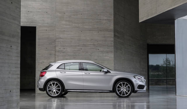 mercedes_benz_gla_45_amg_08