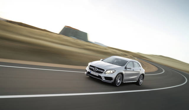 mercedes_benz_gla_45_amg_13