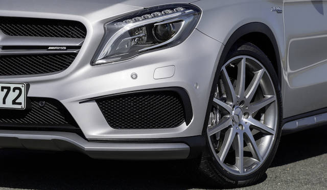 mercedes_benz_gla_45_amg_15