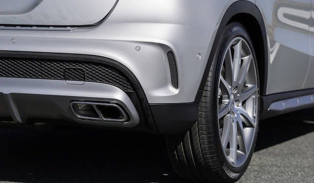 mercedes_benz_gla_45_amg_16