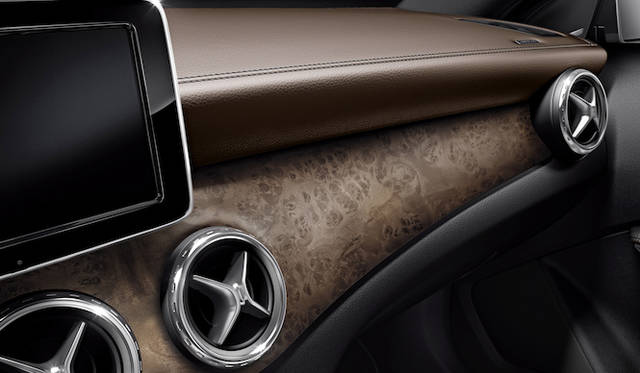 mercedes_benz_gla_class_07 写真は本国仕様(日本仕様は右ハンドルのみ)