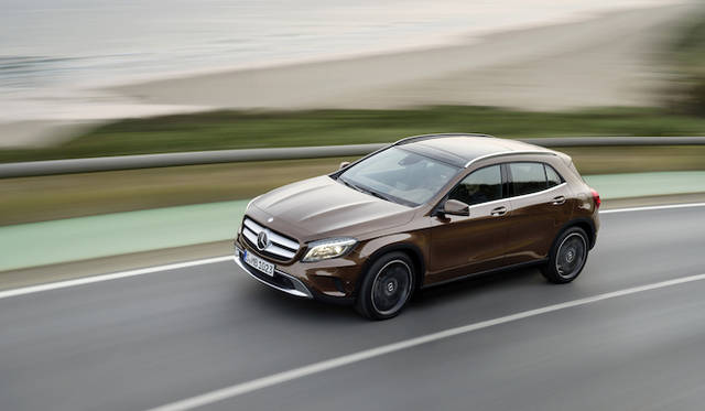 mercedes_benz_gla_220_cdi_4matic_01 写真は本国仕様