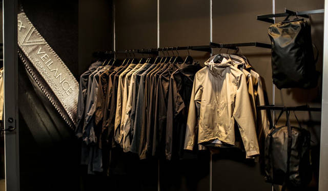 2階 アパレルウェア「VEILANCE（ベイランス）」コレクション