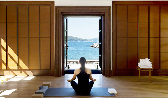 <strong>Amanresorts｜アマンリゾーツ</strong>　モンテネグロ「アマン・スベティステファン」アマンスパ　Yoga Cottage