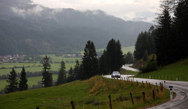 10_mercedes_benzs63_amg