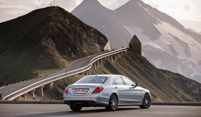 12_mercedes_benzs63_amg