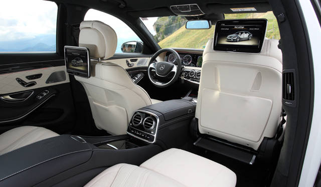 30_mercedes_benzs63_amg