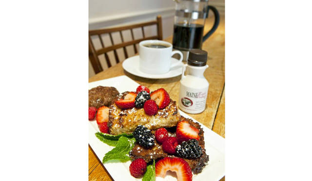 8. アメリカ・ケネバンクポート「Captain Fairfield Inn」