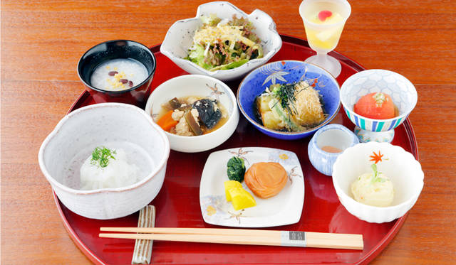 9. 山口県・長門湯本温泉「別邸音信」