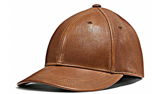 「Leather Baseball Cap」フォーン 3万2400円