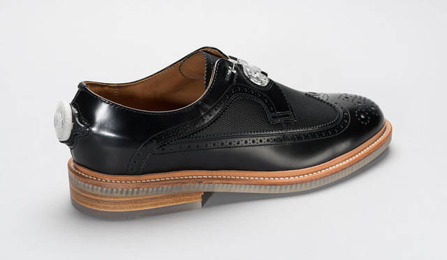 <strong>ISETAN MEN’S｜伊勢丹</strong>　「リーガル 116S」（24.0～27.0cm）5万5000円（税抜）