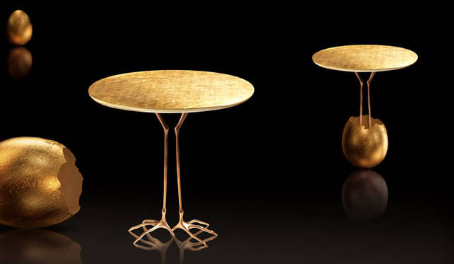 <strong>Cassina ixc.｜カッシーナ・イクスシー</strong>　simon（シモン）コレクション　「TRACCIA（トラッチャ サイドテーブル／デザイン：Meret Oppenheim）」42万円（税抜）