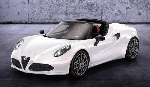 2014年のジュネーブモーターショーにて発表された、4C スパイダー コンセプト
