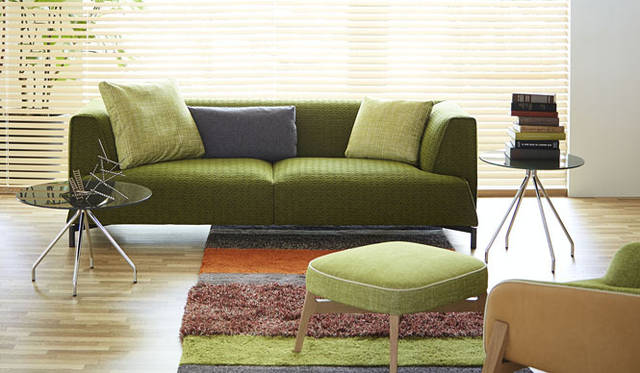 <strong>ソファ「MAGENTA（マジェンタ）」</strong>