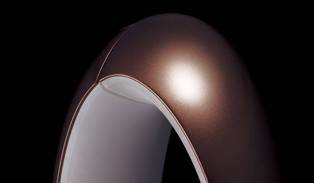 <strong>Panasonic｜パナソニック</strong>　灯具の開閉であかりを切り替えられる「LEDスタンド」