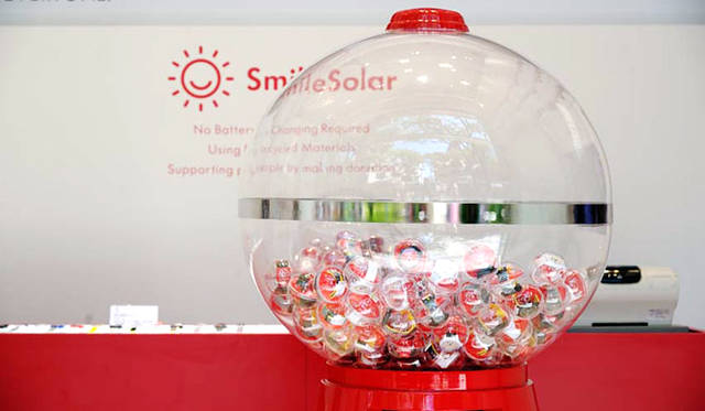 <strong>Q&Q</strong>　「Q&Q SmileSolar」ポップアップストア