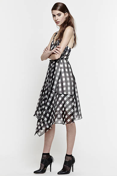 <strong>MARISSA WEBB